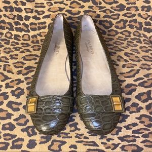 TALBOTS Green Leather Flats Size 9W 9 Wide